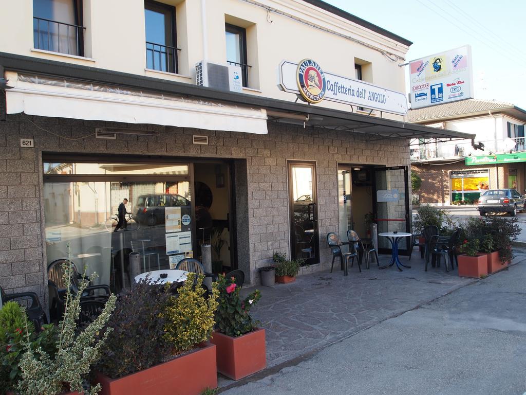 Caffetteria Dell'Angolo Hotel Borghetto Secondo Exterior photo