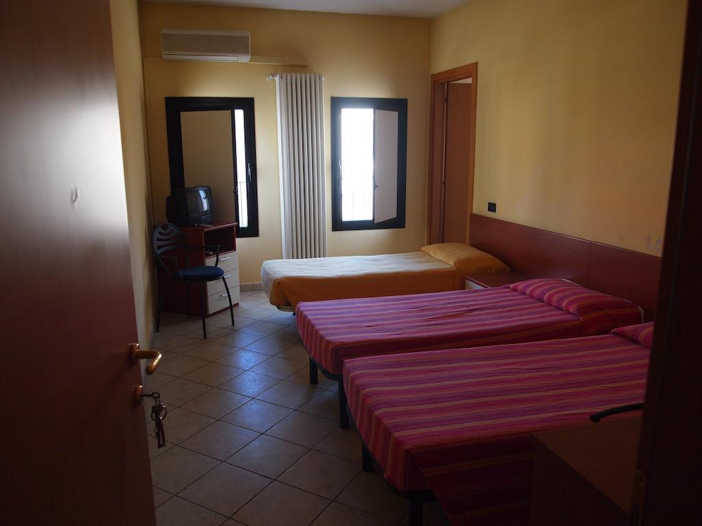 Caffetteria Dell'Angolo Hotel Borghetto Secondo Room photo